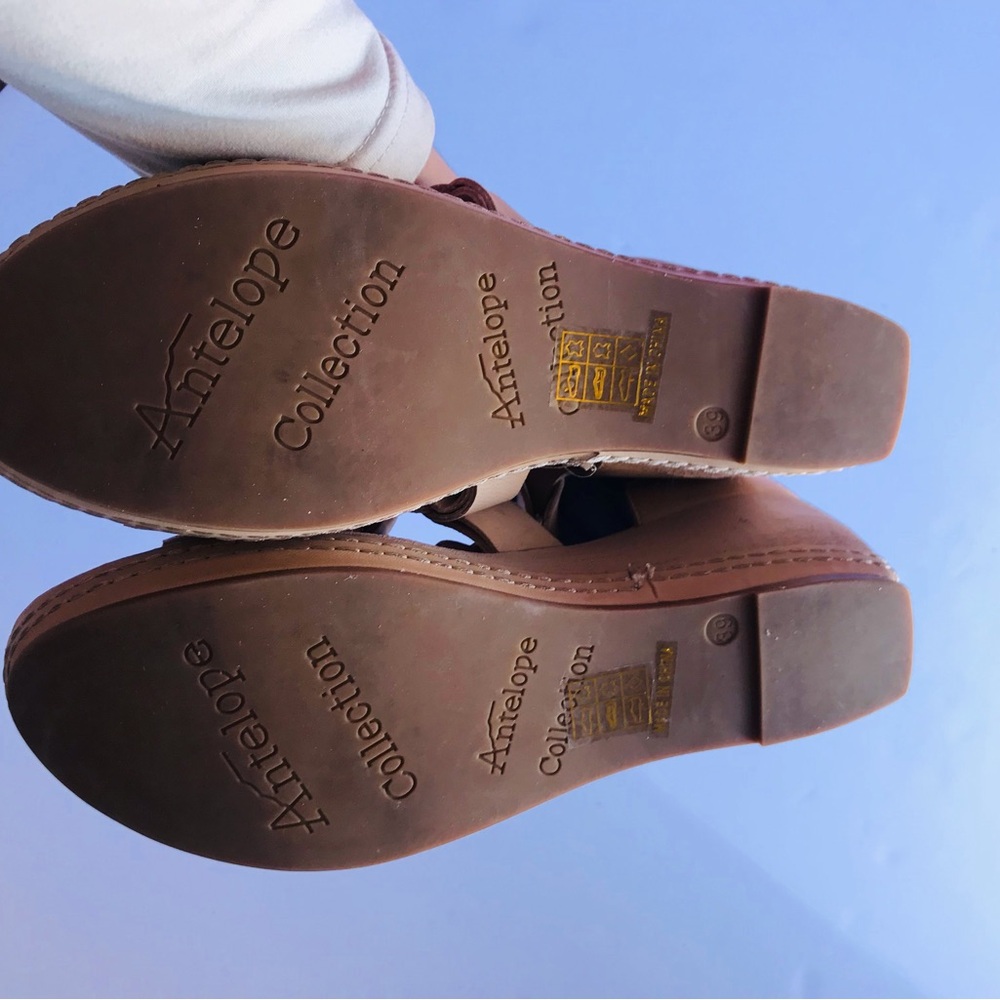 Elegant Tan Braided Wedge Sandals - Picture 12 of 12